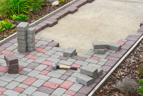 Best Affordable Driveway Paving  in Lebanon, MO